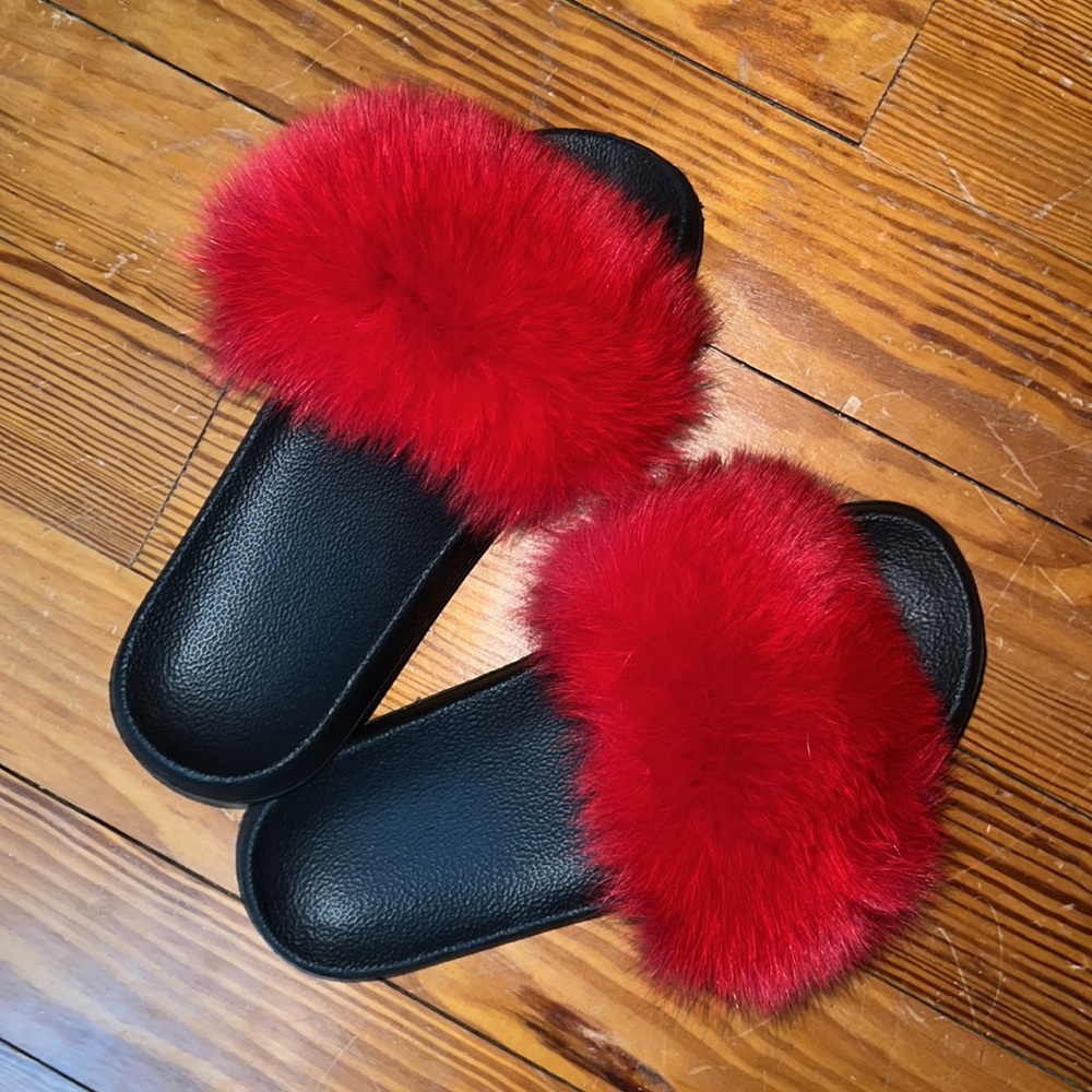 Fuzzy slides - Picture 2 of 2